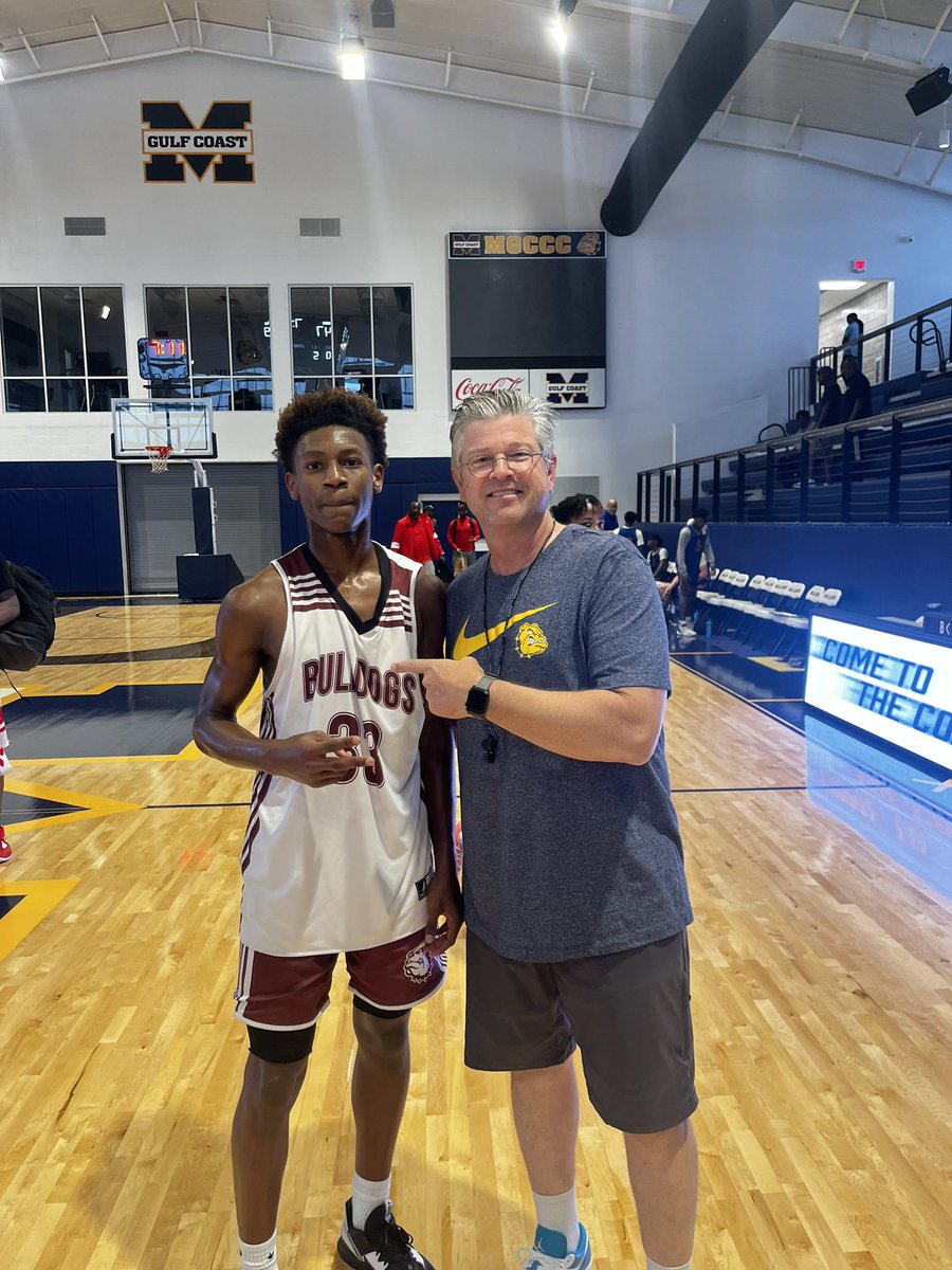 3-0
Thankful for the opportunity🖤 <a href="/CoachOMiller/">Owen Miller</a> <a href="/CP30_THS/">Coach Parker</a> <a href="/TerryHighHoops/">Terry High Basketball</a> <a href="/CoachRio11/">Rio Winston</a> <a href="/Coach_Drew1/">Andrew Watson</a> <a href="/MGCCC/">Mississippi Gulf Coast Community College</a> <a href="/MGCCCBulldogs/">MGCCC Athletics</a>