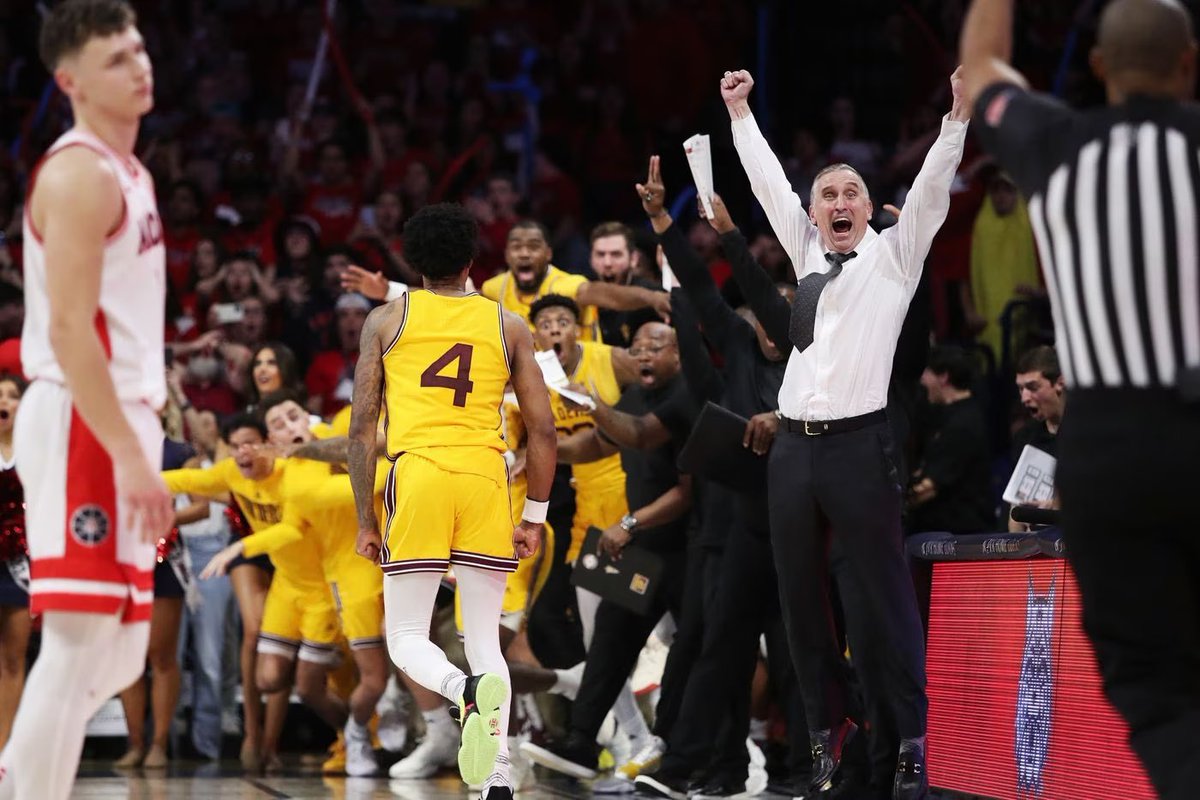 Now you might not get TWO #ArizonaWildcats vs. #ASUSunDevils meetings in women’s and men’s basketball 🏀 as current, but heck a one meeting a year winner-take-all?

Not a bad thing.

#TerritorialCupSeries
#BearDownArizona #ForksUp 

Photo: @USATODAY