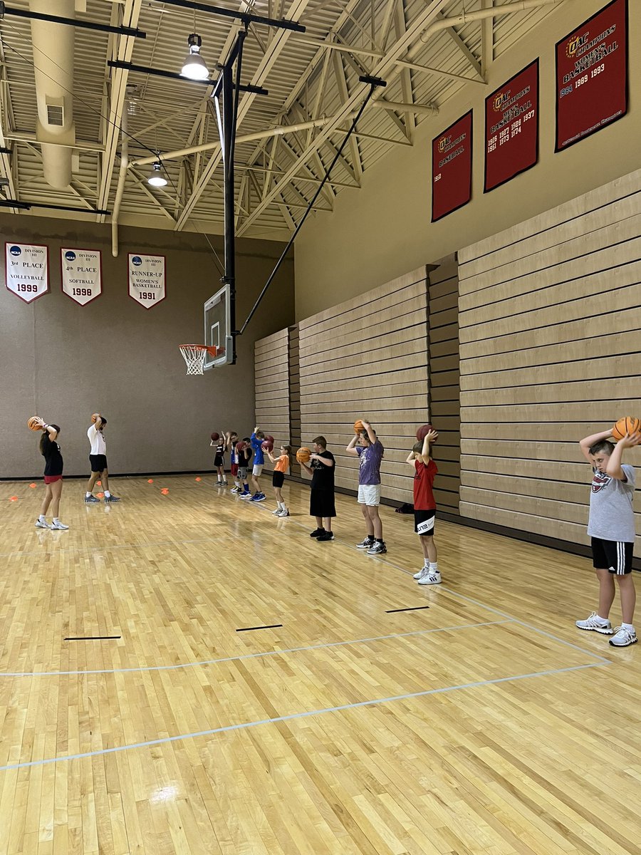 MuskingumWBB's tweet photo. Fun week at kids camp! So thankful for all of those that were able to attend and looking forward to doing it again next year! 🏀 https://t.co/NGib38gM5w