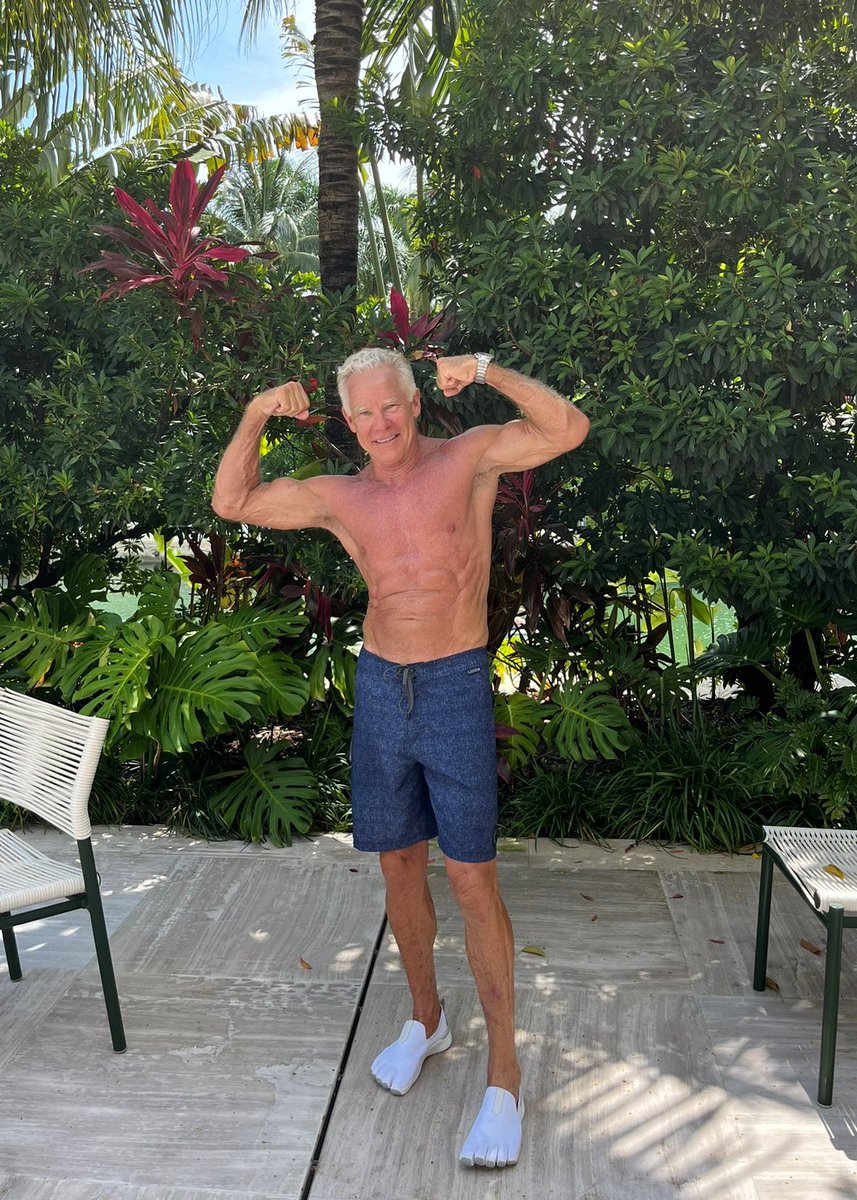 lindywellness's tweet photo. Sooo Mark Sisson @mark_sisson
will be SEVENTY next month! He is a great role model for older men.
This is what intelligent nutrition and exercise will do for men (or women for that matter). #lindyfordrd #lindyford #marksisson #rolemodel #wilmingtonnc https://t.co/vHBavG0GC2