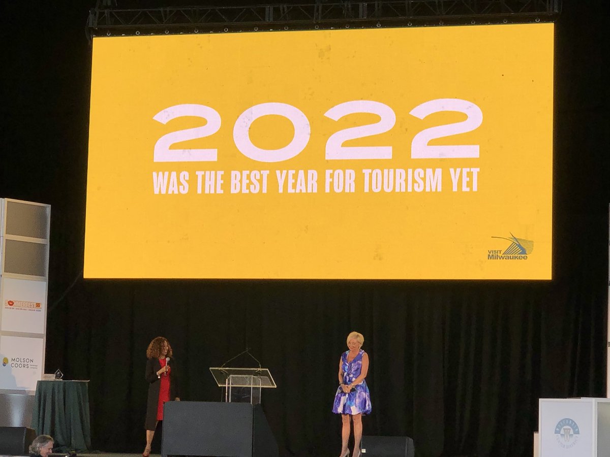 BrianDeNeve414's tweet photo. Congrats @visitmilwaukee for the phenomenal year in tourism! A stunning event & I was so fortunate to connect with great peeps like @Jonfera @TheEmilyTau @TonyEquality @RealResultsMKE! https://t.co/MT7nK894a4