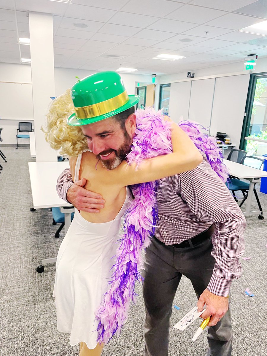 Marilyn Monroe dazzled and shined at Matthew’s birthday surprise! His wife sent him to his office and fun and hilarity ensued!!
:
:
#losangeles #marilynmonroe #marilynmonroefans #marilynmonroefan #officegifts #coworkergifts #officegift