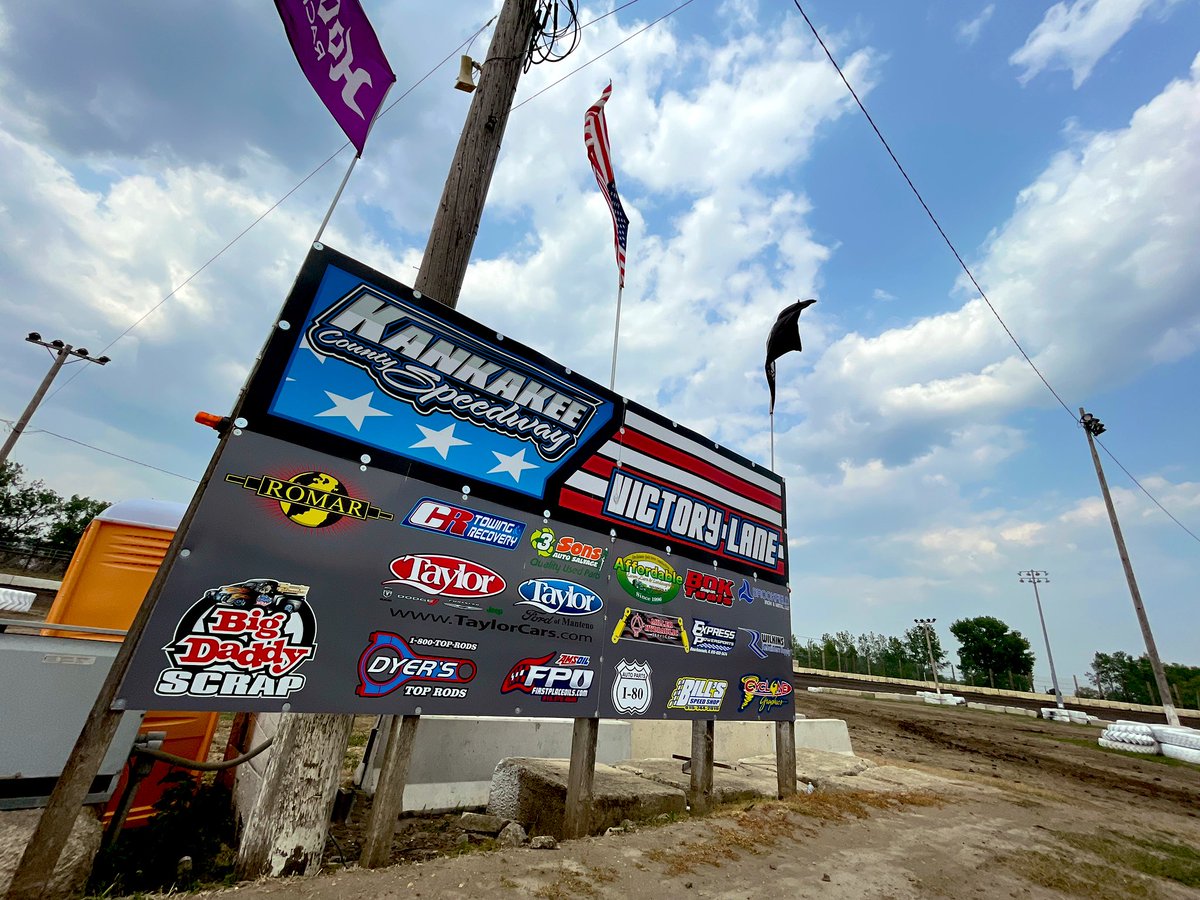 📍 Kankakee, Illinois Another premier venue for weekly DIRTcar competition, this semi-banked 1/3-mile has been a staple on the #HellTour nearly every year since the beginning in 1986. @KankakeeSpdwy hosts its 34th Summer Nationals event tonight. 🔥