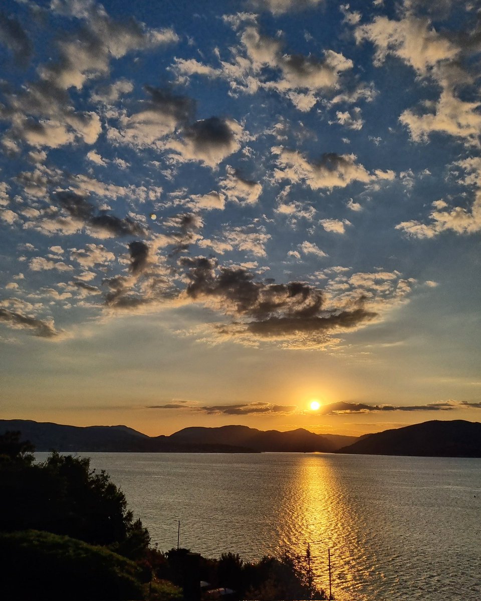 Tonight

#Sunset #Gourock #Dunoon #Cowal #Argyll #Clyde #Scotland