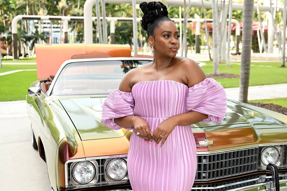 TeyonahFanLove's tweet photo. @TeyonahParris & @JohnBoyega at the “THEY CLONED TYRONE” Miami Screening 😍🙌🏿🔥 #theyclonedtyrone #pinkdress #lidee #lidée #versacemenswear #melanin #melanated #brownskin #naturalhair #4chair #blackactor #blackactors #blackactress #hollywoodactors https://t.co/JNmpZ9HLn5