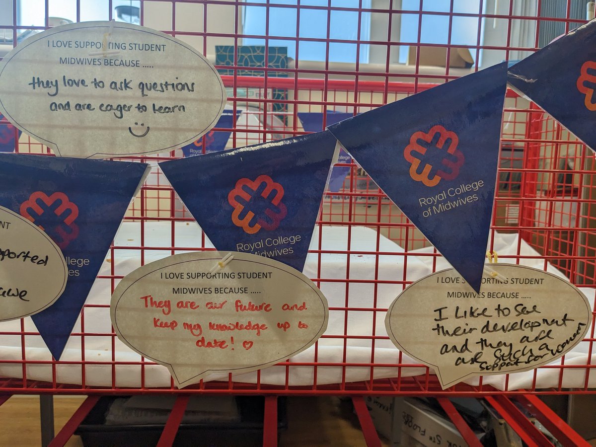 Team Retention &amp; MPE celebrating our student midwives at Wythenshawe today 🥳 it's a pleasure to support you as our future workforce! Celebrations at ORC supported by the MPE's &amp; RCM, and to continue at North tomorrow. #stmwday2023 <a href="/MFT_SaintMarys/">Saint Mary's at MFT</a> <a href="/SarahOwenRM/">Sarah Owen MFT</a> <a href="/emily_mcclureRM/">Emily Mcclure</a>