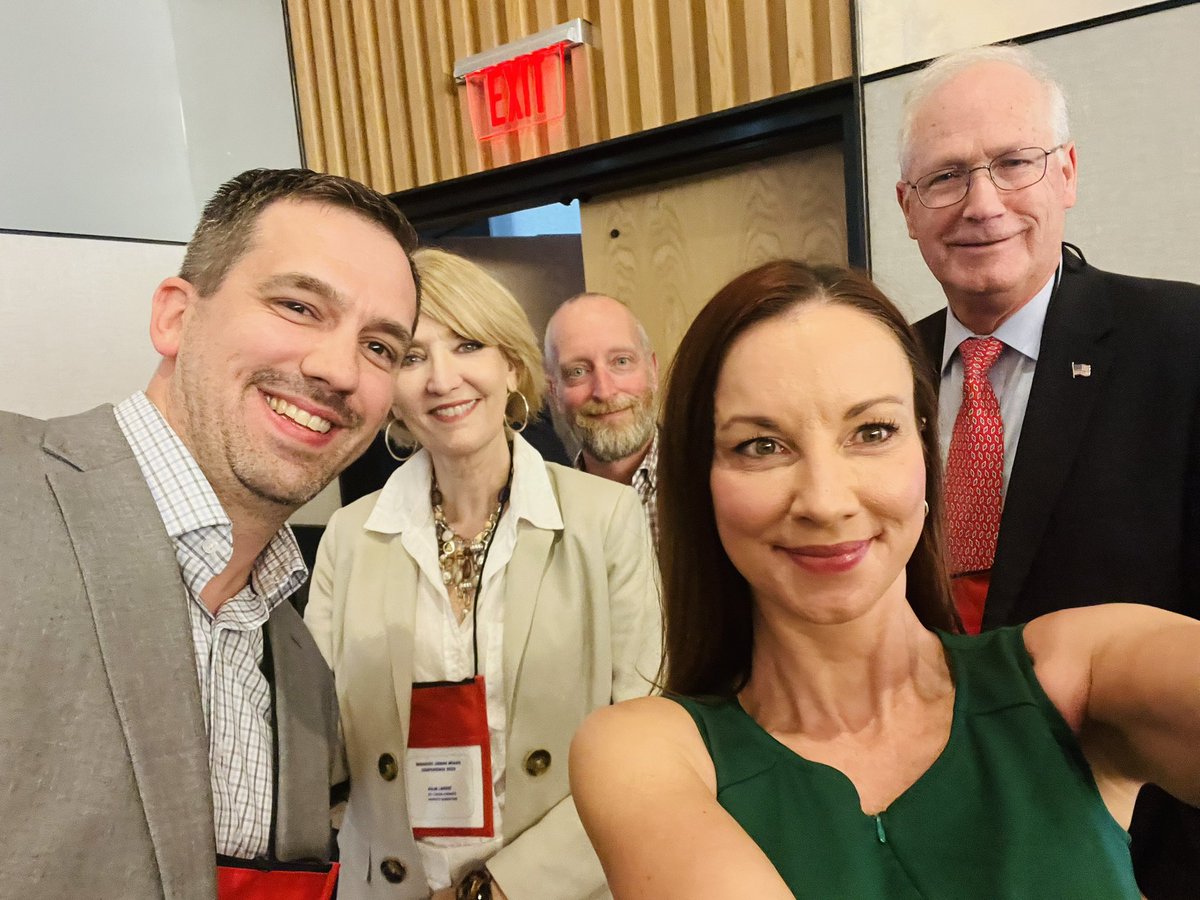 anita_manion's tweet photo. I was delighted to present at the Missouri Urban Board conference today. I got to share research that @kimballdc @poliscigrl and I are doing with outstanding county clerks and election authorities. Excuse my clumsy selfies! #vote #electionnerd #umsl https://t.co/uSF1EHFaNz