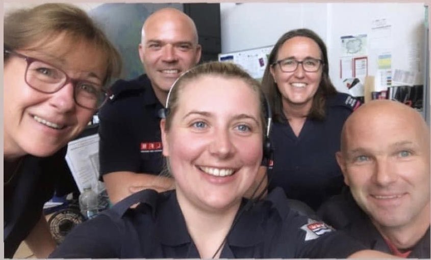 LFBControlRoom's tweet photo. Today Tottenham crew made the journey south for a visit with one watch. Great to meet the crews and show them what we do! #oneteam #jointlearning #bestjobintheworld https://t.co/p57G8t9uog
