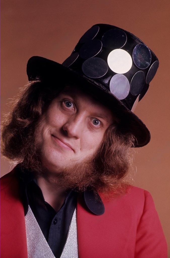 Happy Birthday to Noddy Holder - brilliant voice of Slade!  