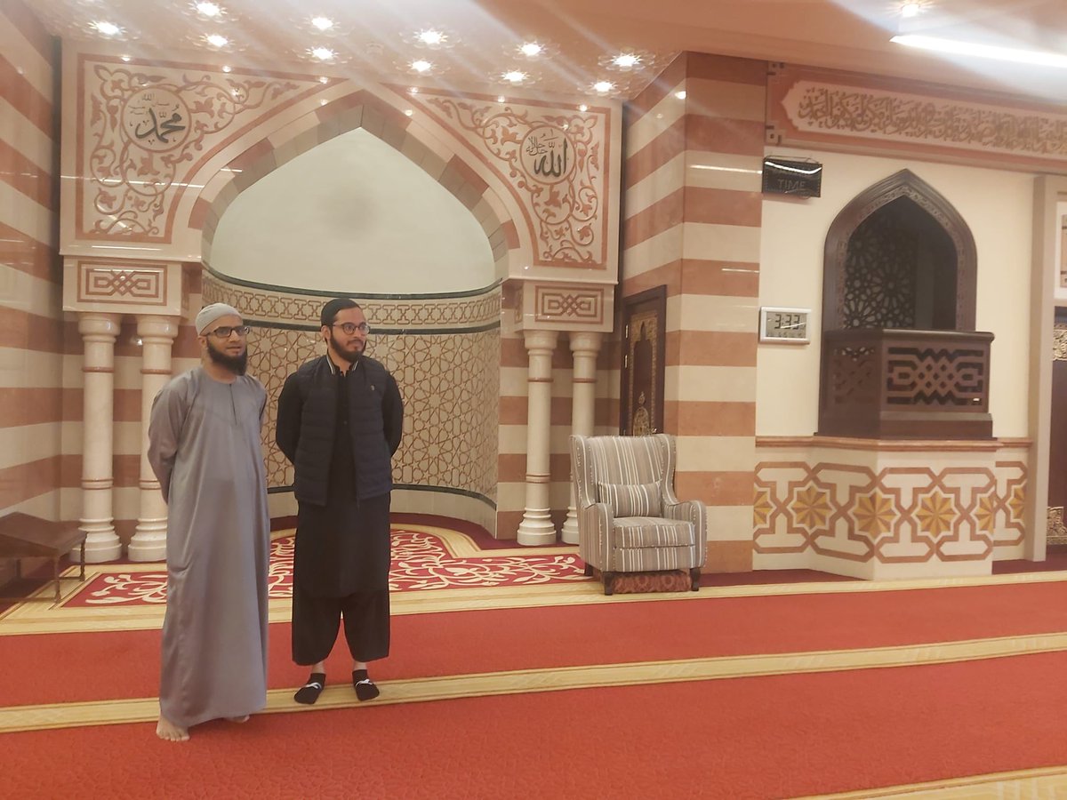 Mufti_Muhammad_'s tweet photo. It was a great pleasure today to be visited by a very dear friend, Mawlana Abdullah Usmani @abdullahusmani4 (grandson of my teacher Shaykh Mufti Muhammad Taqi Usmani). He is currently perusing his ifta’ studies &amp; a teacher at Dar al-Ulum Karachi. https://t.co/UTPx3WwCts