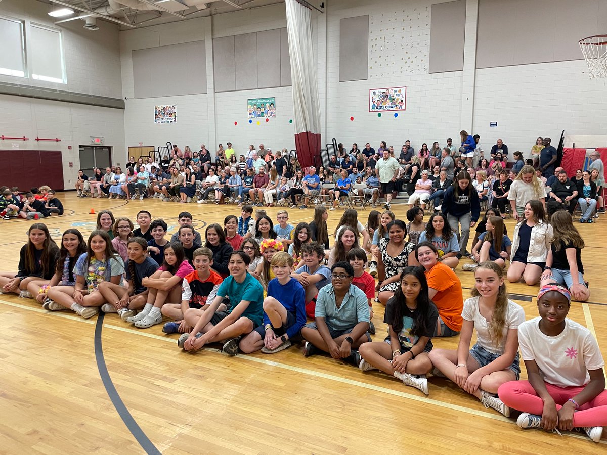At the Horbelt School, 6th Grade students were being honored at an Awards Assembly for all their hard work this year. Congratulations! <a href="/itsahorbelthing/">Horbelt</a> 🐬