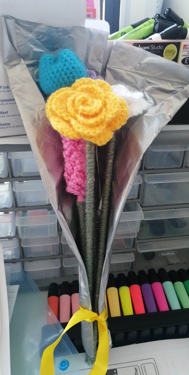 Señorita Punsheon tweet media