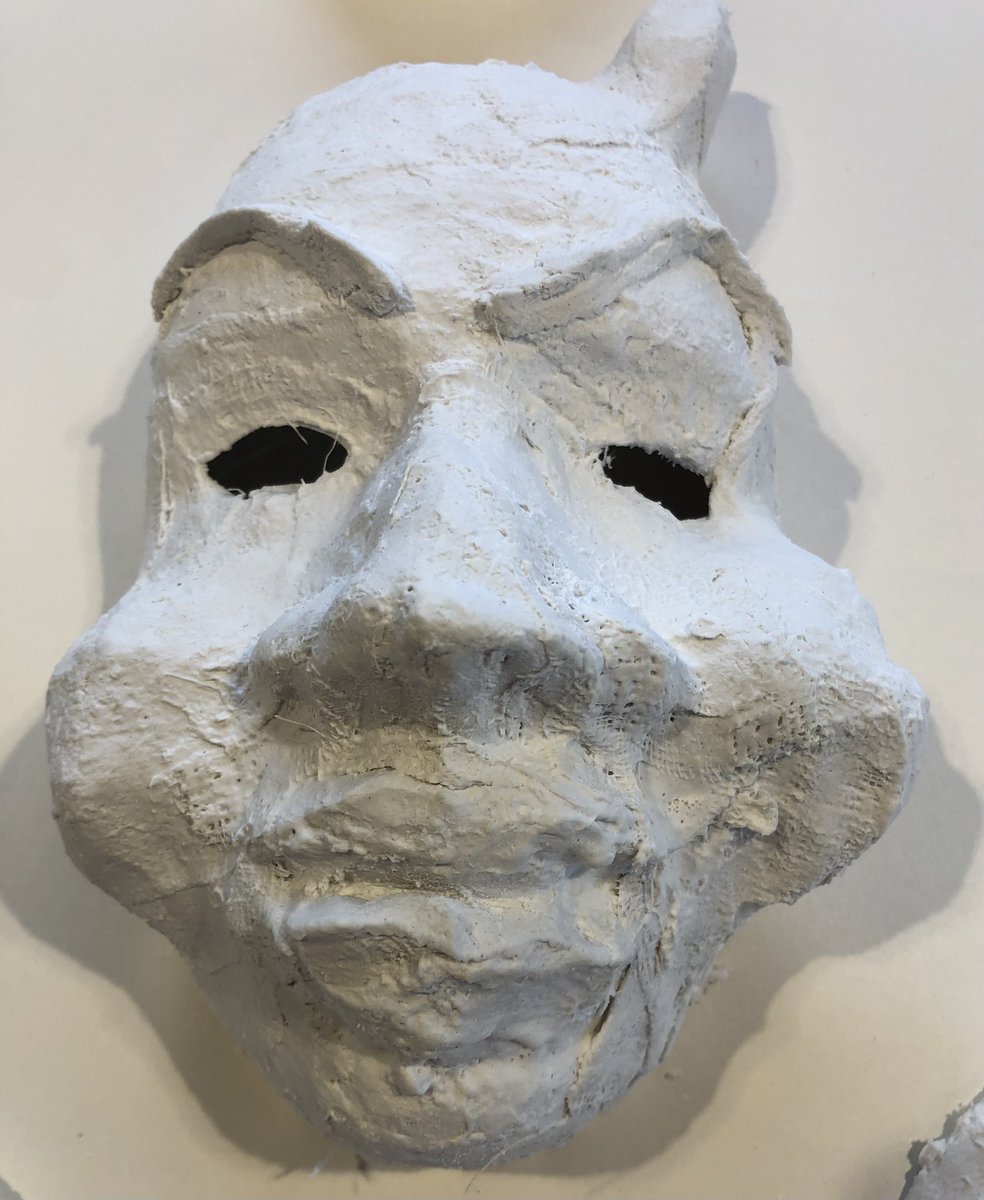 MaidaValeArt's tweet photo. #MaidaValeSchool #MaidaValeArt #MaidaValeYear7 7S started the first stage of their #modroc #mask based on a combination of #Gargoyles and #Grotesques self-portraits. We learnt how to create a relief effect. https://t.co/78VT2ibNGO
