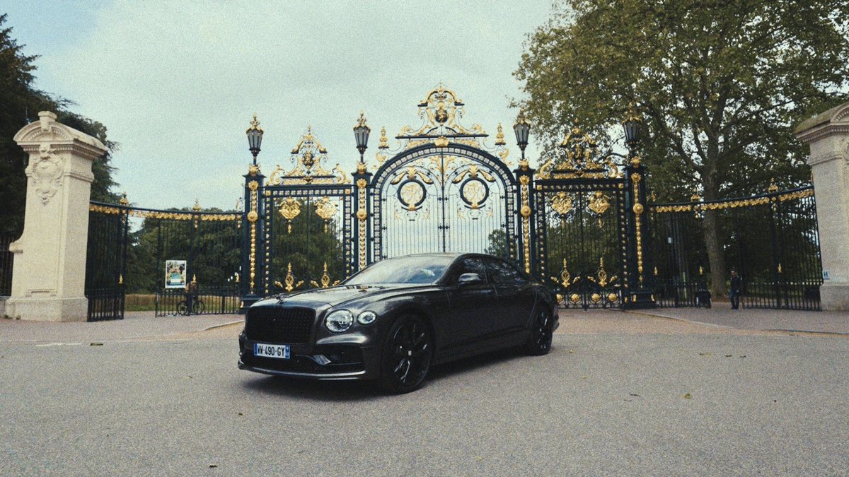 Youngchild_off's tweet photo. Dernière vidéo que j’ai réalisée pour Bentley et Christophe Marguin https://t.co/62T11Fmm2t