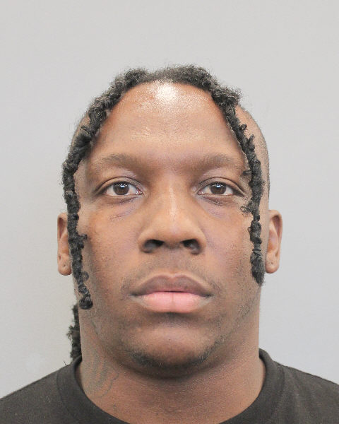 ARRESTED: Uffot Emem Williams, 31, is charged with 3 counts of sexual assault.

There may be more victims.  If you know him, reach out to HPD Adult Sex Crimes at 713-308-1100.

More info: bit.ly/3oYTP53

1/2