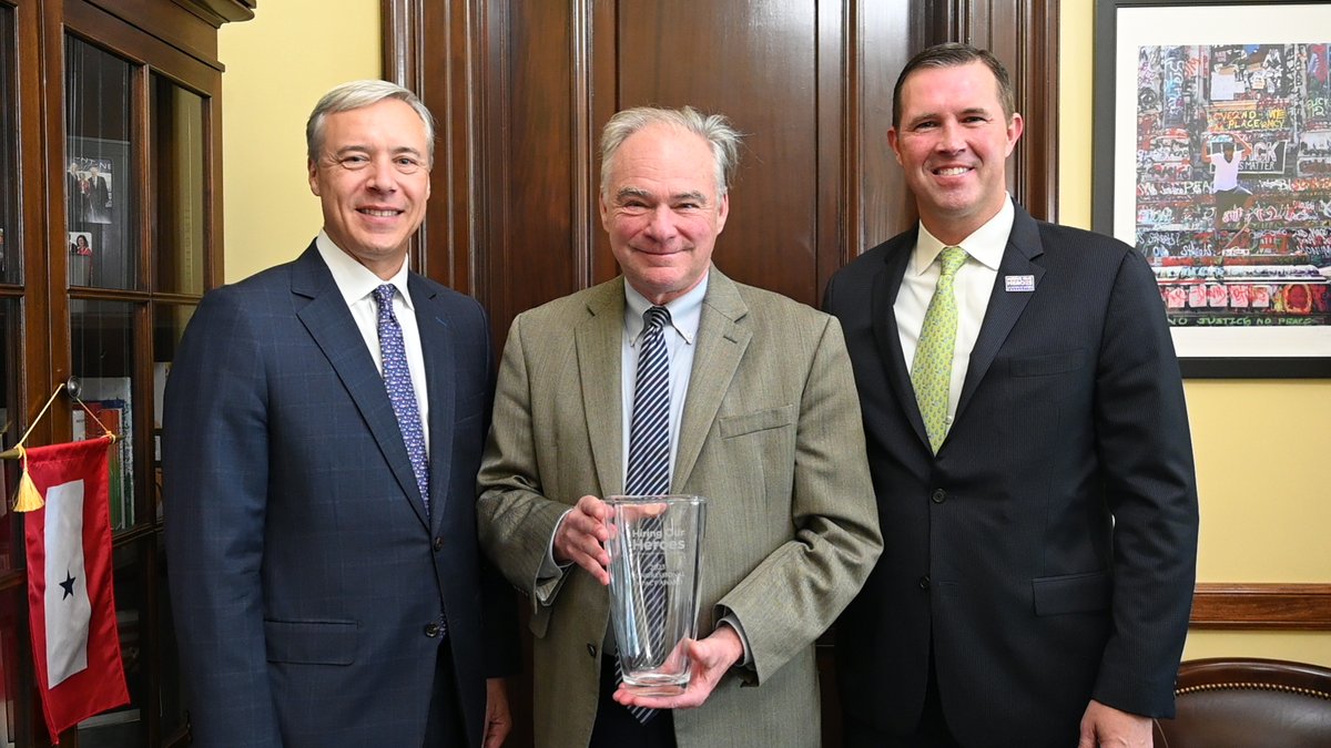 Kaine accepted <a href="/hiringourheroes/">Hiring Our Heroes</a>' Congressional Impact Award and heard more about their work to help veterans, servicemembers &amp; military spouses find employment. He will keep working to pass his Military Spouse Hiring Act to increase military spouses’ access to work opportunities.