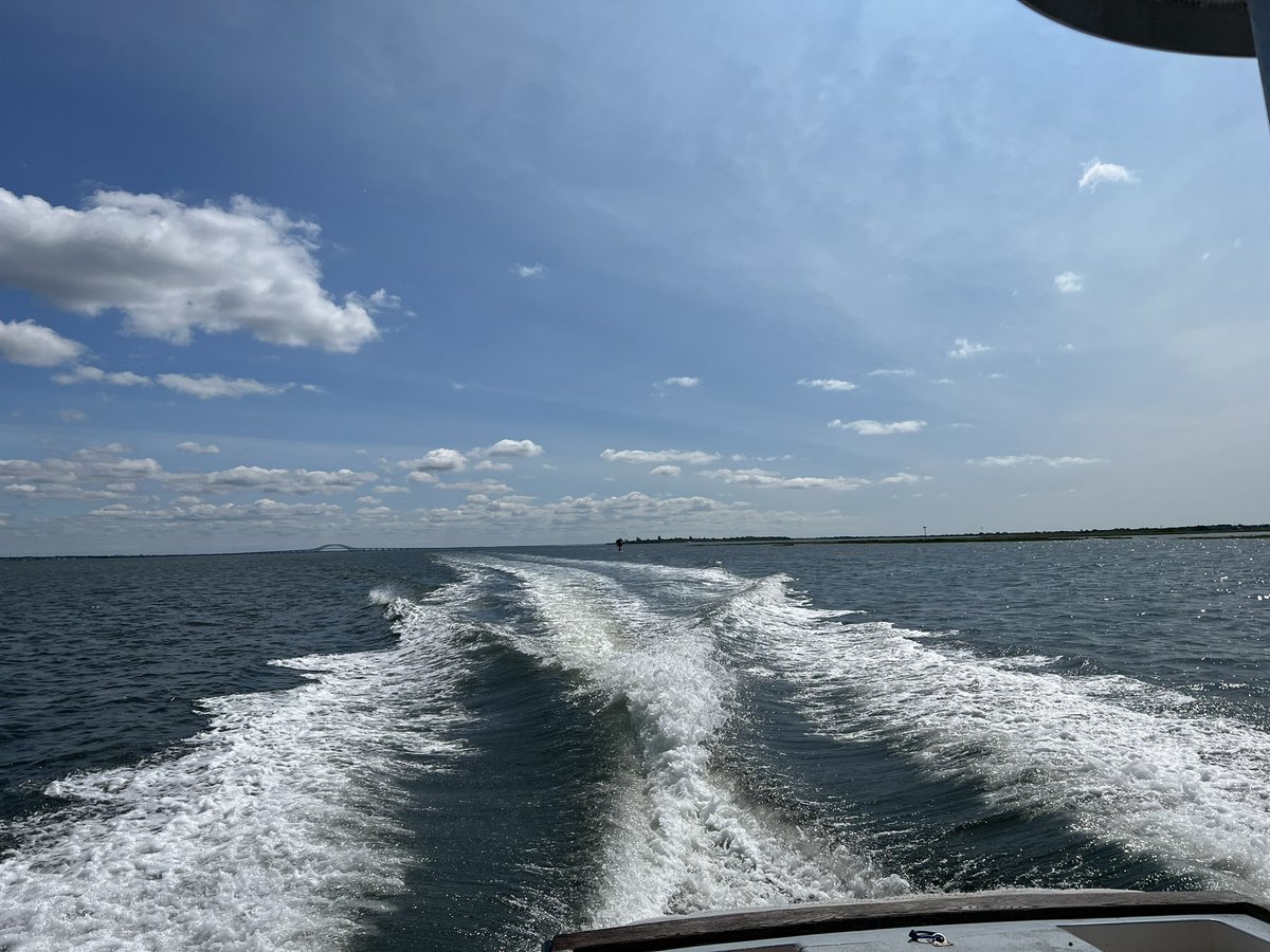 carl_os84's tweet photo. The #TowingMachine had a prosperous day on #GreatSouthBay. It’s not a good day for my customers when I have to put on my @Cabelas waders, but everyone got home safely!
Make sure your @BoatUS membership is current BEFORE leaving the dock! https://t.co/zae8VgU9k1