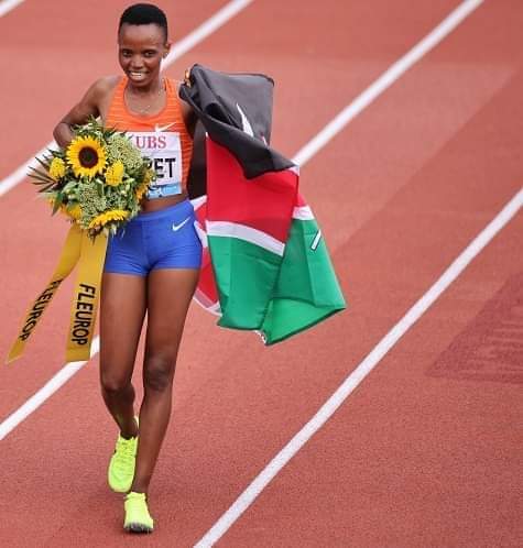 Another Kenyan to get Ksh. 5M from President @WilliamsRuto 

Beatrice Chebet wins Women’s 3000m Oslo Diamond League Results

Sets a new PB and breaks a 24-year-old meeting record with 8:25.01

Congratulations Team Kenya

#OsloDL 🇰🇪🇰🇪🤝
