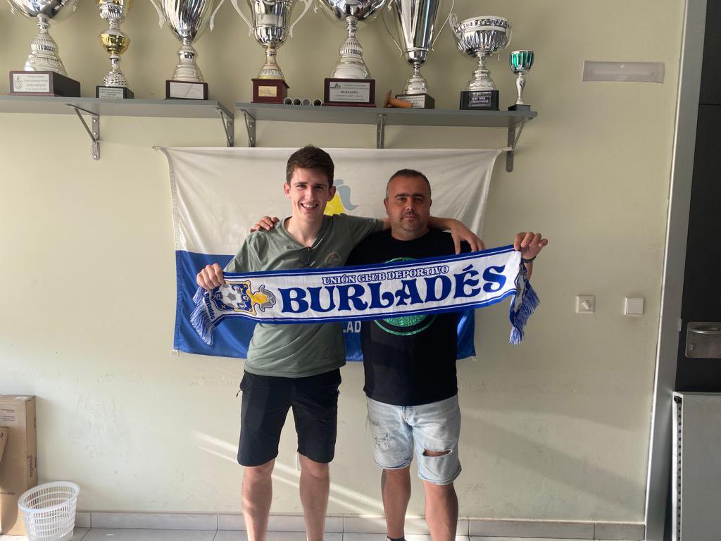 ucdburlades's tweet photo. ðð¢ð ðšð¡ððððð¢ ð¢ðððððð | ð¥ðð¡ð¢ð©ðððð¢ð¡
Nuestro '10', ðŽðšð¹ð»ð°ðµ ððšð·ðšð»ðš, se queda un año más en su casa. La perla del Burlades renueva y seguirá vistiendo la camiseta blanquiazul. ððŒððð ððŒððŒððŒ!!
#ProyectoBlanquiAzul | ð·â»ïž https://t.co/qCiIuL8yPJ