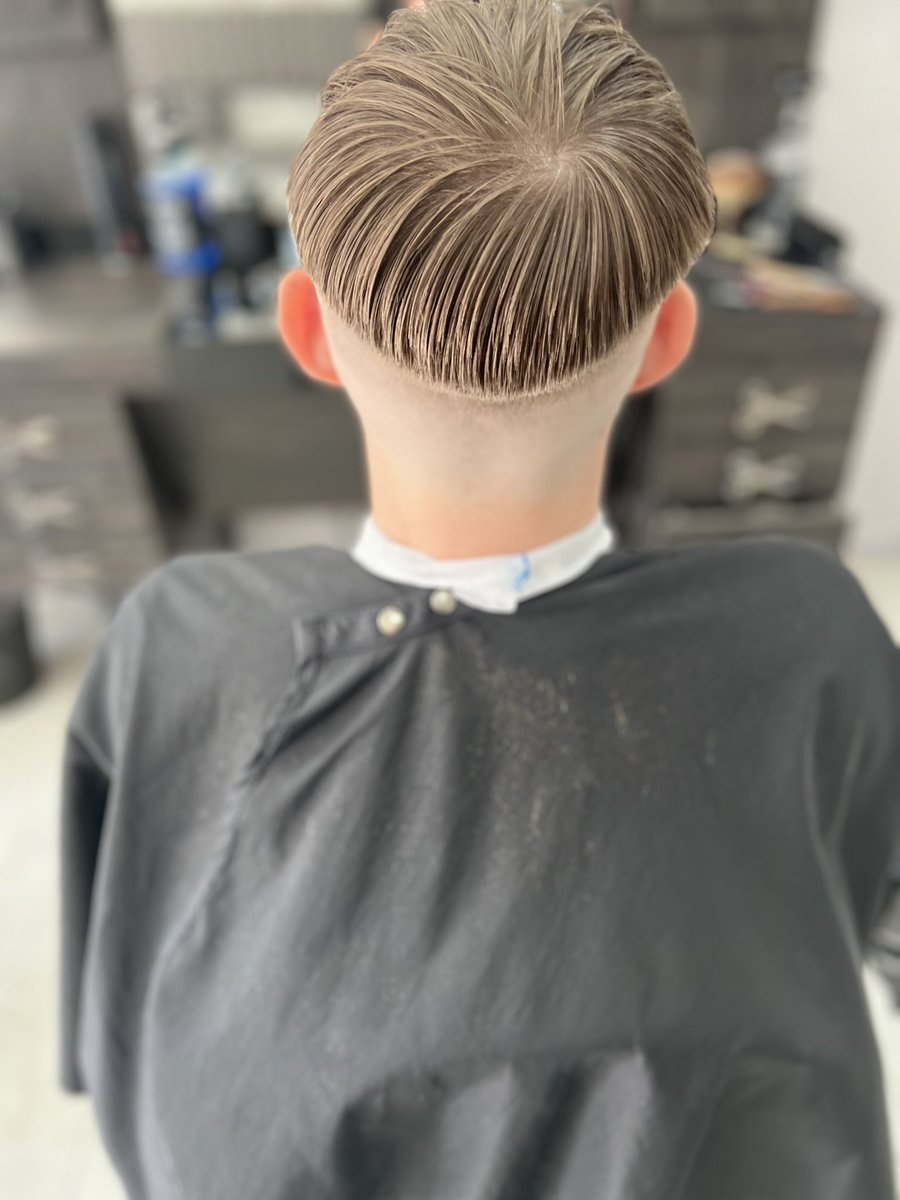 ZiyBarber's tweet photo. Ziy skin fade available.💈💈

https://t.co/IKCdLUcZud

Ziy team. https://t.co/M64Kz21kBB