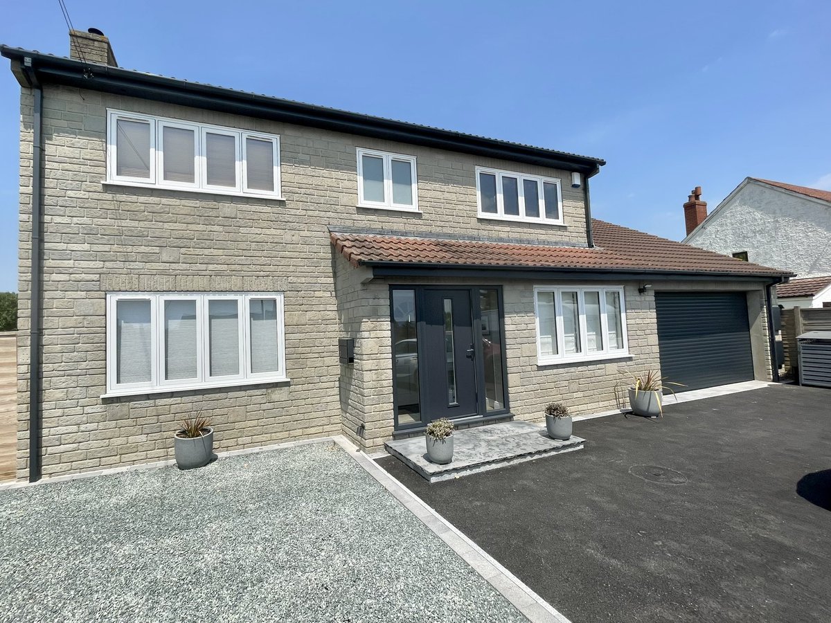 Mark Robbins Ltd tweet media