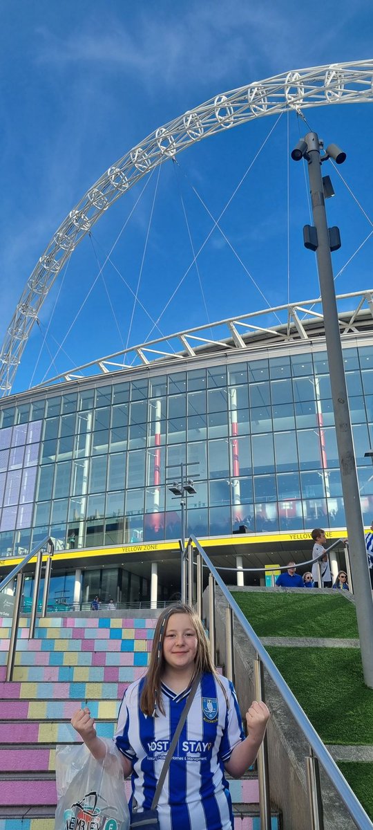 geraldfan's tweet photo. @YesWeCrann Flying home from holiday for Wembley!
That promotion feeling in your daughter's first season https://t.co/PF5ZmoOzRX