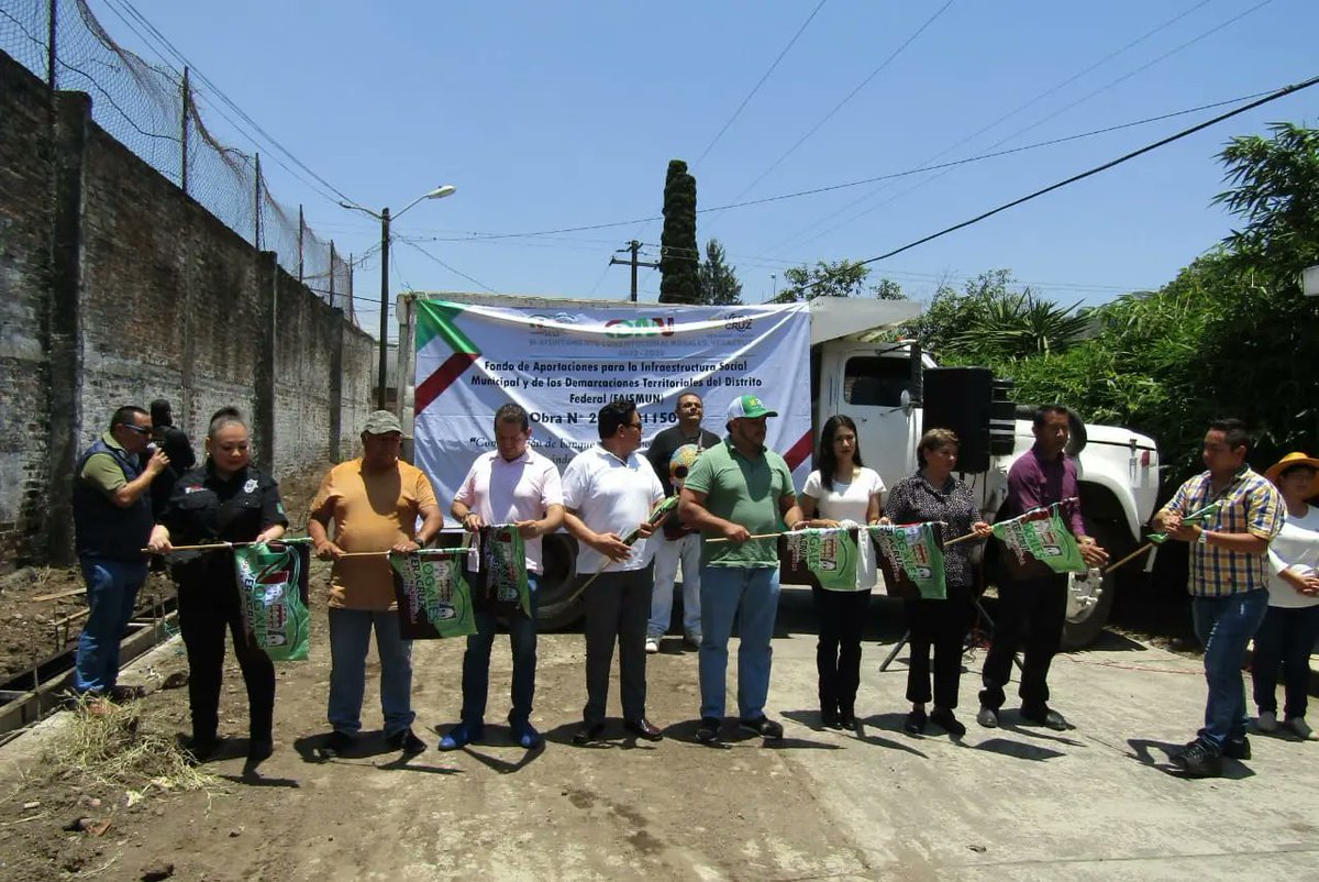 WikiOri's tweet photo. #NogalesVeracruz | “Gracias por confiar en nosotros, gracias también al cabildo por estar siempre unido, es un placer serviles”: @ErnestoTorresN 

Nota: https://t.co/VfYsv46ssQ

Síguenos en Instagram 📸👉 https://t.co/hdrtEGw5RS 

#Orizaba #OrizabaPuebloMágico #Xalapa #Veracruz https://t.co/ml7jYoitoF
