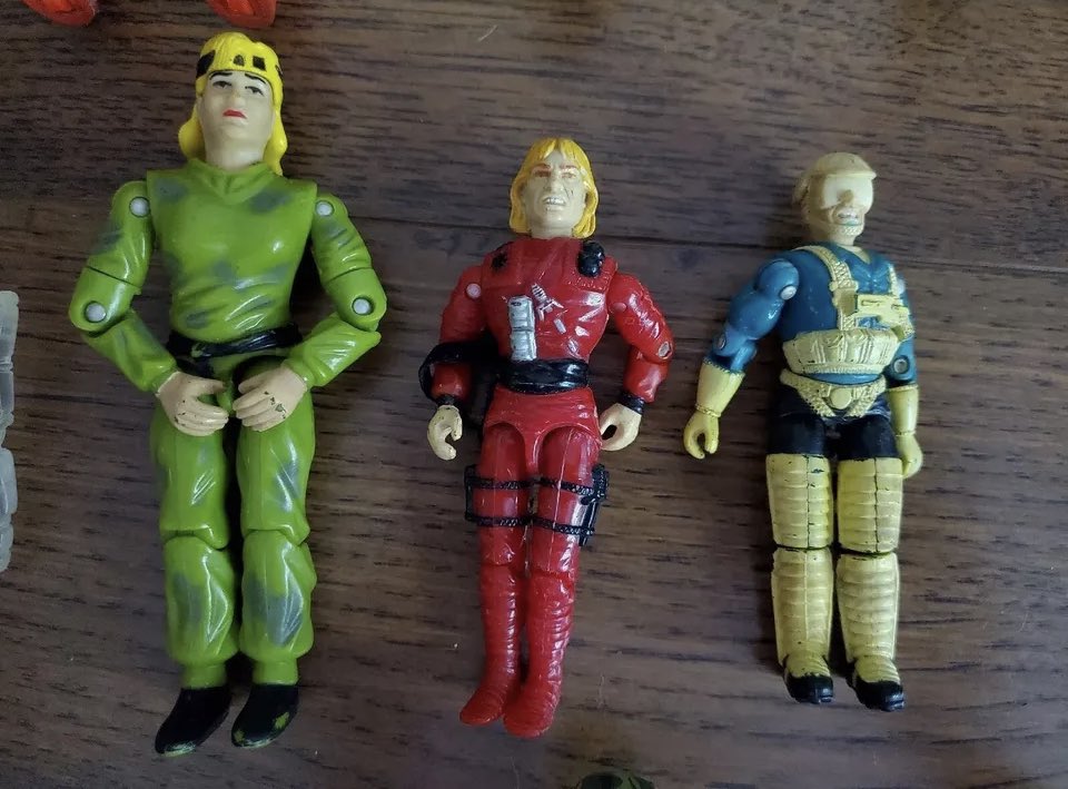 What is this? Why is Sonya Blade larger? Anyone know?
#GIJoe #MortalKombat #vintagetoys