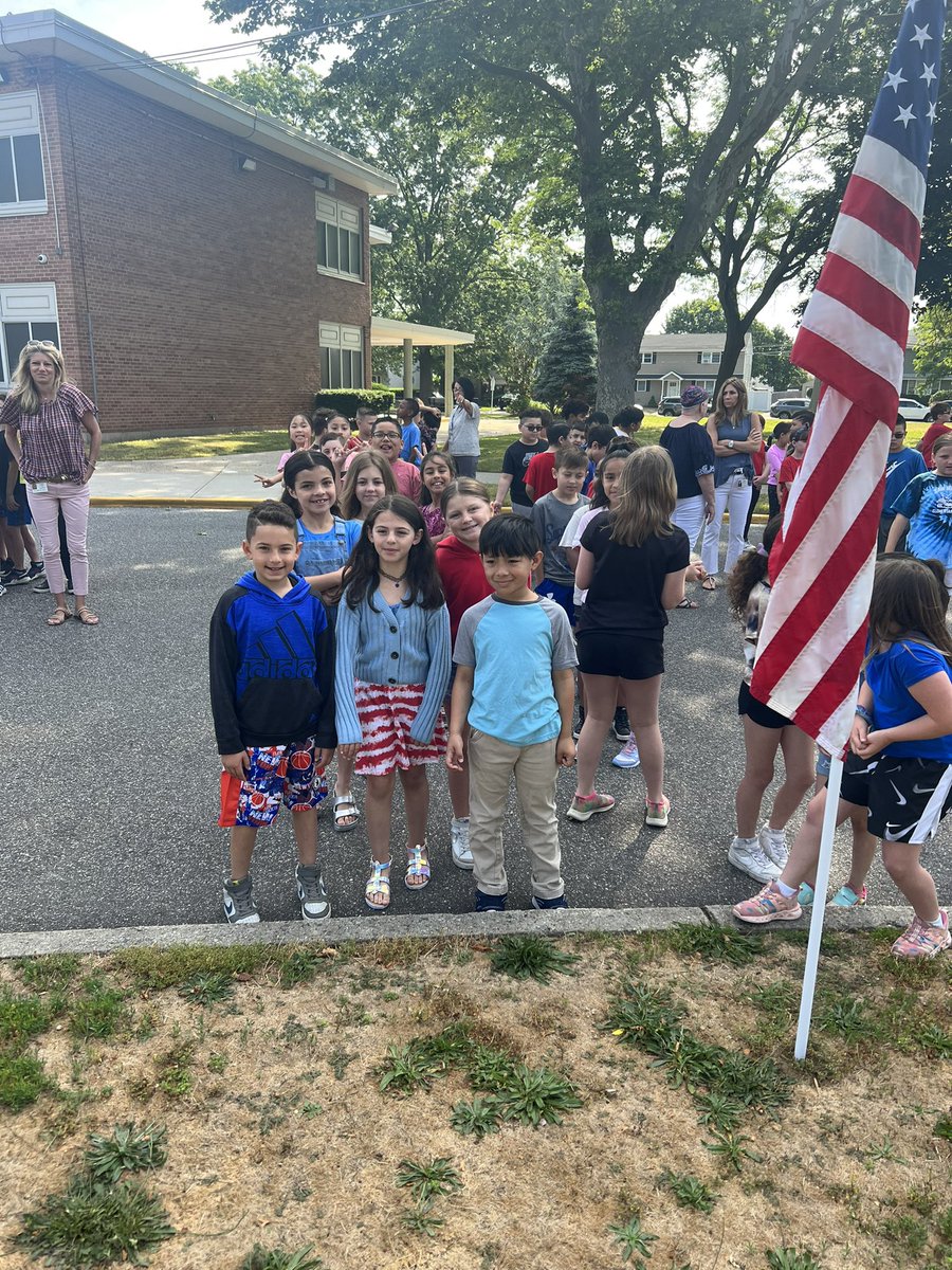 MrsMcCabeNB's tweet photo. Flag Day! https://t.co/9nBy2rQzby