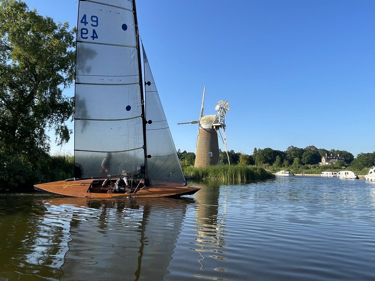 Good work <a href="/Jeckells_Sails/">Jeckells Sailmakers</a> these beauties did the trick for the <a href="/NorwichSchool/">Norwich School</a> Punt Run today!