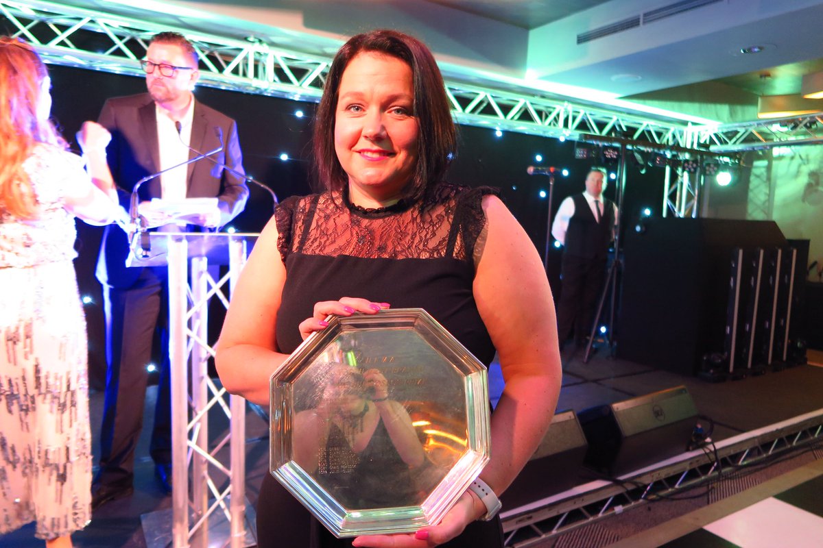 HFMANW's tweet image. Congratulations to Julie Holden @UHMBT on winning the Sue Rosson Award 2022 at the #hfmanw23 #AllSystemsGo conference! (Collected by Sarah Nichols)
