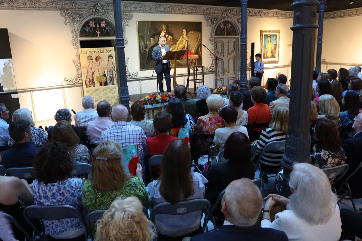 Ana Suárez Otero tweet media