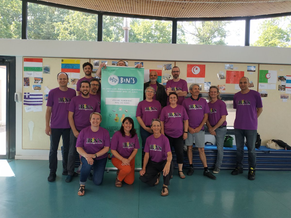 EducaNumerique's tweet photo. Aujourd'hui dernier #bins de l'année scolaire 2022-2023 à l'école du Parc du château @la_verriere78 
#codage #numerique #formation https://t.co/gFIoUVPjJT