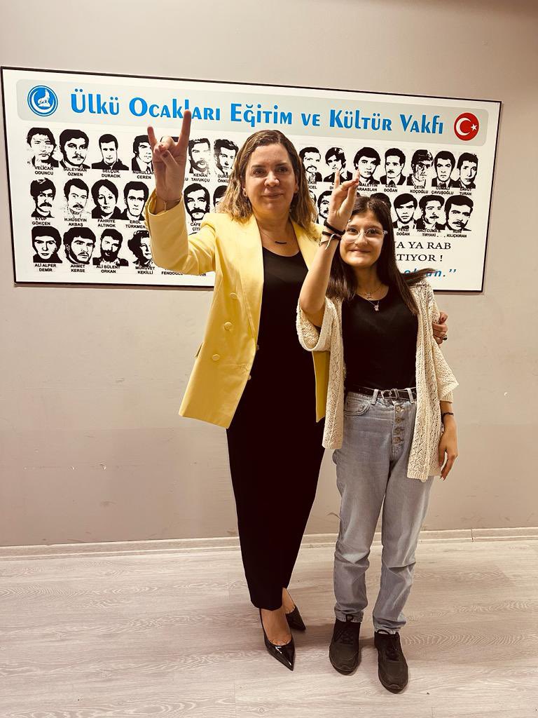 arzuerdemtc's tweet photo. 📍Küçükçekmece

“Ülkü varsa amaç vardır, arzu vardır, arayış vardır, asırları kavrayış vardır, hem geçmişe, hem bugüne, hem de geleceğe karşı ertelenemez sorumluluk bilinci var demektir.” Lider Devlet Bahçeli @dbdevletbahceli 

Ülkü Ocakları Küçükçekmece İlçe Başkanlığımızda kıymetli kardeşlerimle bir aradayız. Var olsun Ülkü Ocaklarımız… #MHP