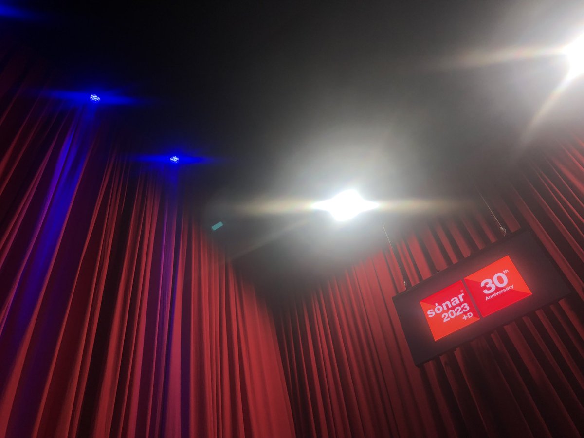 IAmRégis Schneider tweet media