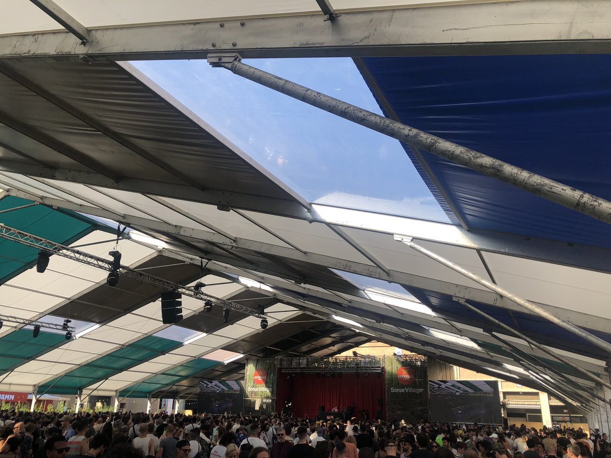 IAmRégis Schneider tweet media