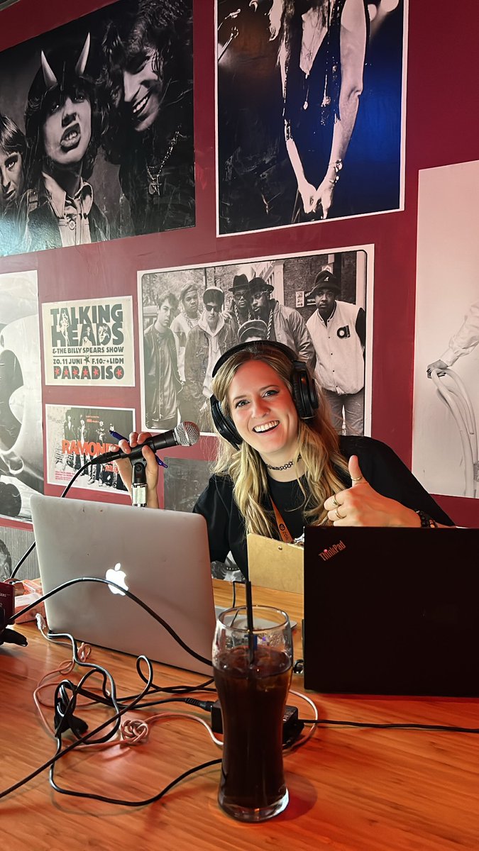 .<a href="/HunterAtHome/">Lauren Hunter</a> is broadcasting live from <a href="/sohoyeg/">TrueNorthStrong</a> from 3 pm - 7 pm! 

Come say hi, try some Shiddy SONiC Punch, and WIN:

🍕SOHO YEG Pizza for a Year 
🍻 <a href="/SeaChangeBeer/">Sea Change Brewing</a> Prize Pack
🎸 A years worth of SONiC Taproom Session tickets 
🎶 VIP <a href="/SoundtrackYEG/">Soundtrack Music Festival</a> tickets

See you soon!