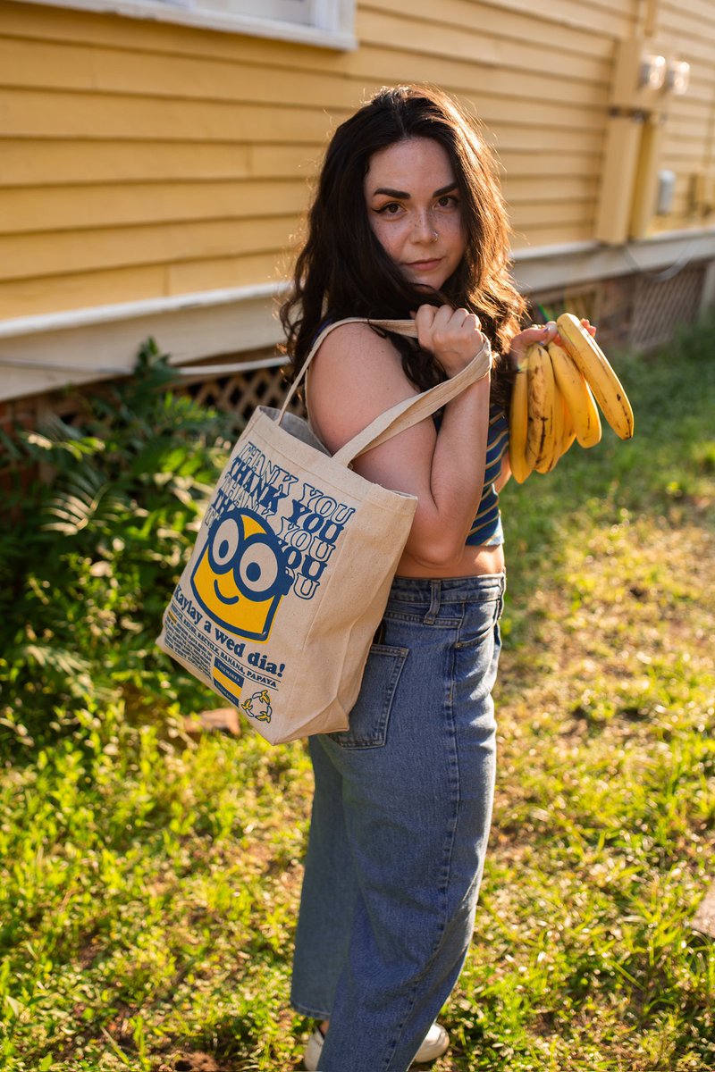 minion canvas totebags live at tatemakes.com ✨🍌