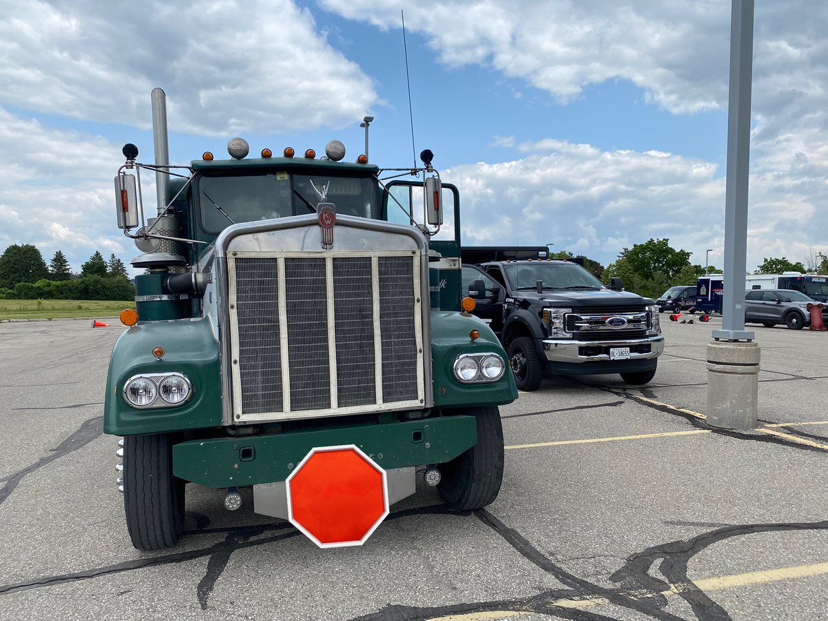 HRPSCMV's tweet photo. An oldie but a goodie. This truck was stopped and pulled in for inspection while assisting @WRPS_Traffic with their annual CMV Blitz this week. Congrats to the owner who received a CVSA sticker. Anyone want to guess what year it is? (Hint - Pre-dates steer axle brakes) ^DB https://t.co/awigwe62dY
