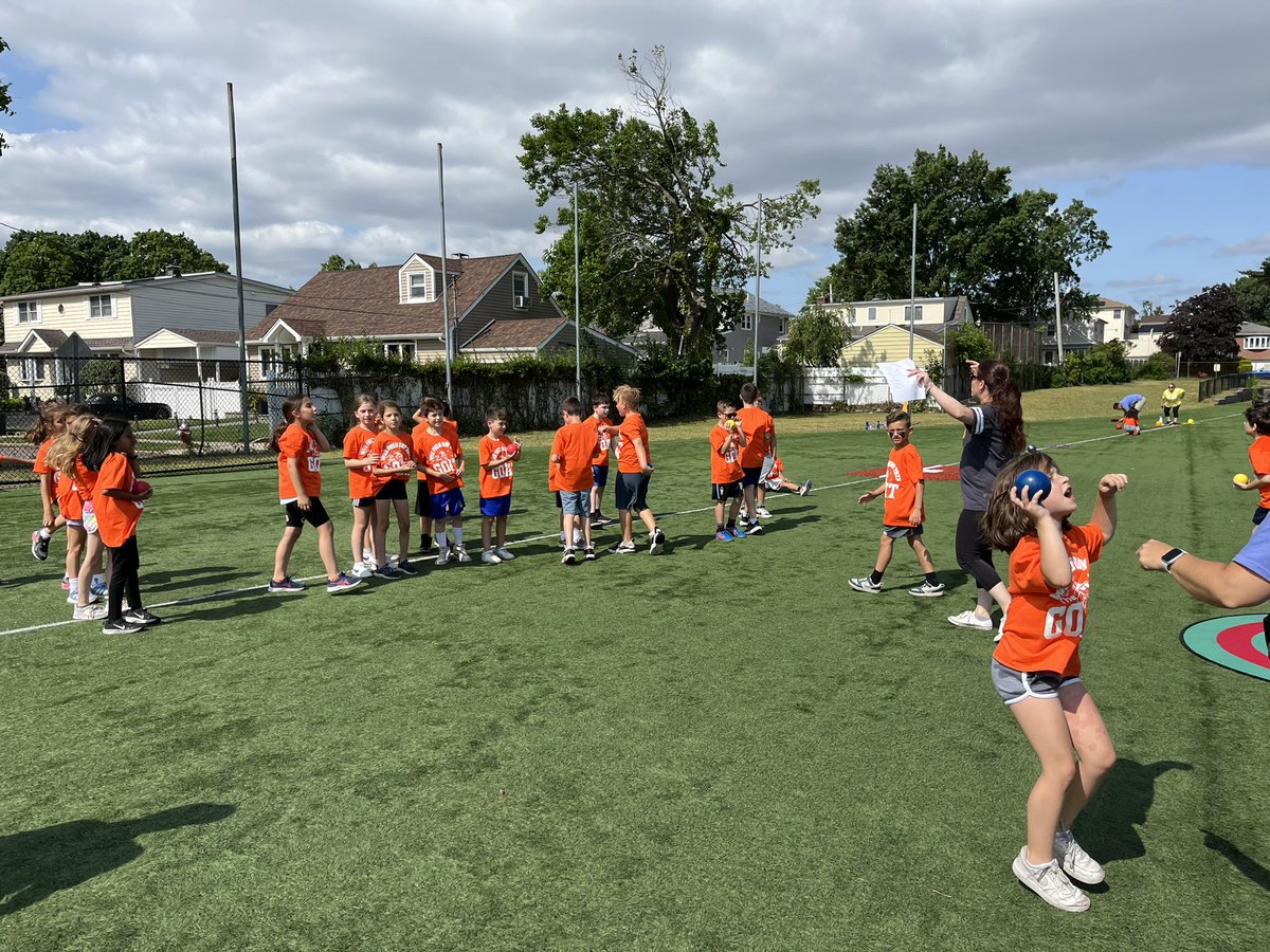 3MiuWSS's tweet photo. What a fabulous day for Field Day! ☀️@wsselementary https://t.co/dwdtzmN357