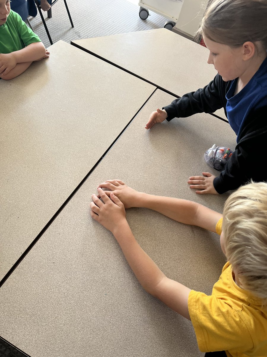 LakesideYork's tweet image. Year 2 loved using the bluebots today to explore algorithms. We used logical reasoning to work out how to move the bluebot to different people around the table. We then debugged our algorithms if they didn’t quite work. #LakeComputing #controlsystems #bluebots #algorithms