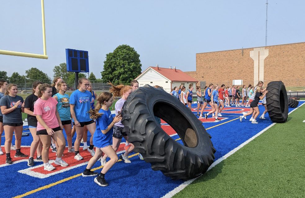 WeboStrength's tweet photo. 🥞🍳🥓

Breakfast Club Day #8 ✅

We averaged 122 total athletes all week for both the boys and girls sessions! 

Winners of our annual tire flip challenge were: 

Boys - Team Tomes 🥇
Girls - Team @emshirley21 &amp; Ella Shepherd 🥇 https://t.co/E1QhGuMto0