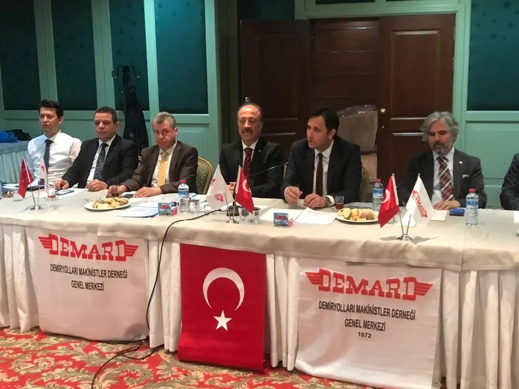 YYalcingil's tweet photo. DEMARD Genel Merkez Başkanlar Kurulu',na katılıp bizlerle beraber olan Genel Müdürümüz sn @uyalcin_ beye katılımları için, Genel Merkezimize bu güzel toplantı ve  organizasyon teşekkür ederim. https://t.co/7QlaitfblH