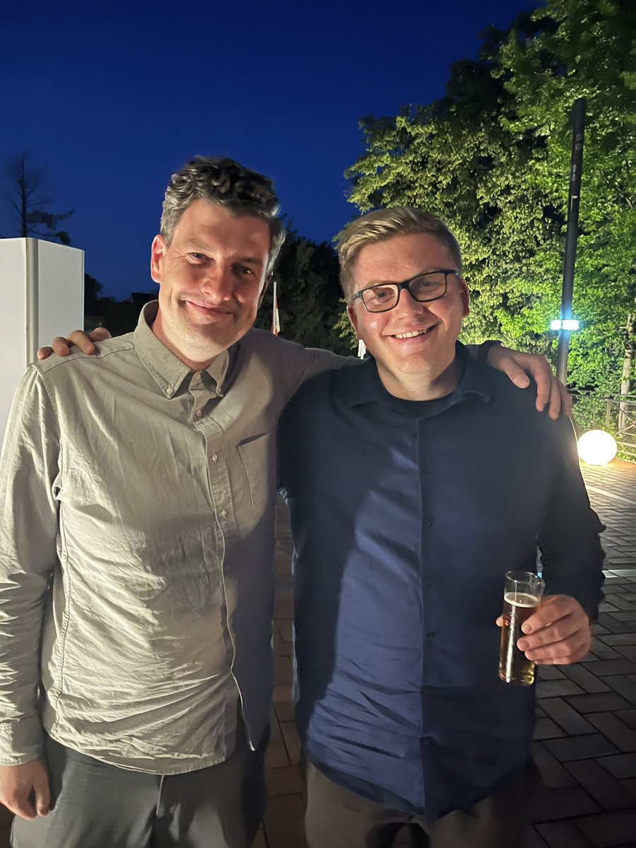 patrickbauer's tweet photo. Beim #goa23 endlich vereint: @tillkrause und @till_krause_, ein Name, viele Podcasts… https://t.co/Stl0BX3rpz