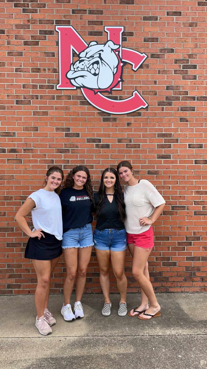 Orientation with these sweet girls! <a href="/NCDAWGSSoftball/">NC Softball</a>