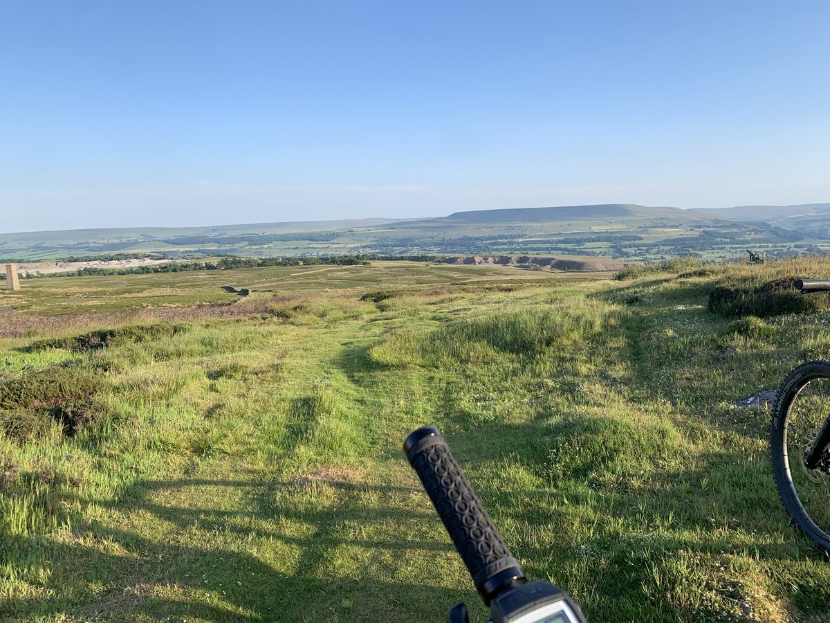 Tonight’s ride, the views 👌🏽