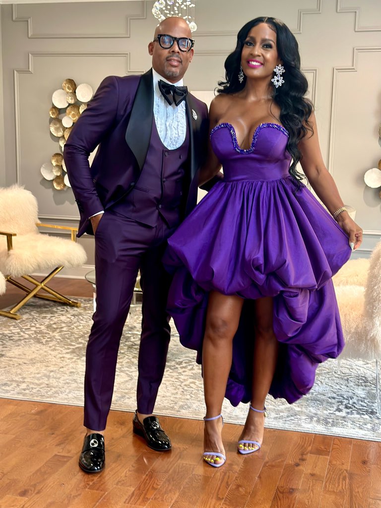 Every time we come out  you know we gotta show out!  #TheTylers at it again tonight for the #juneteenth Honors in DC #LAMDC 

Tux- @connaisseurparis 
Dress- @vivien_anyabyvivien 
Hair- @iamkiradior