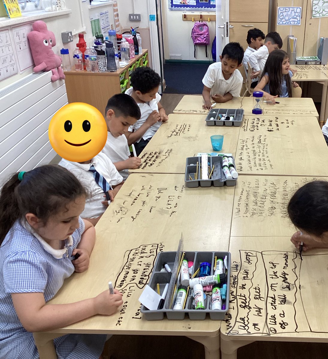 SmithdownPrimY2's tweet photo. 2SR have enjoyed learning about Lila from our new book! We wrote about what we know about her and words to describe her! Everyone worked really hard and should be very proud. #SmithdownEnglish #2SR https://t.co/MZJREOZ4FH