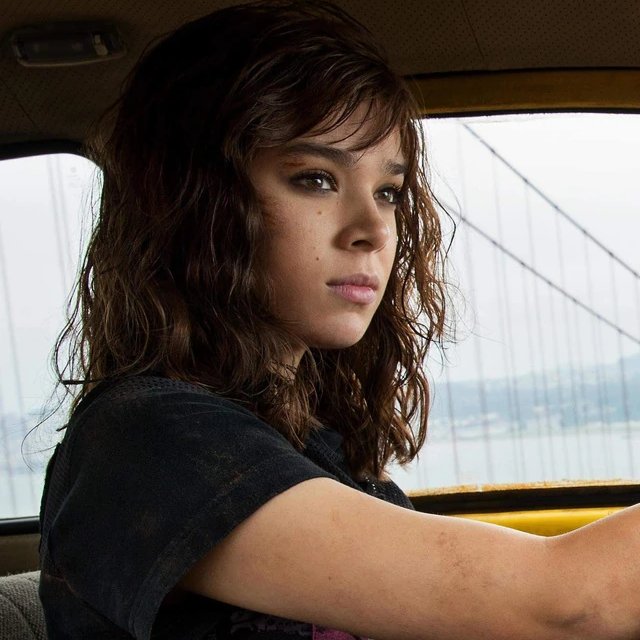Beyond_TLOU's tweet photo. 1. #CharlieWatson
Easily coming in first place is Charlie Watson from #Bumblebee (2018) as she is the most charming and arguably the most sympathetic of the human leading characters. Her chemistry with Bumblebee is palpable and Hailee Steinfeld did a good job in the role https://t.co/s2aNaQOBrM