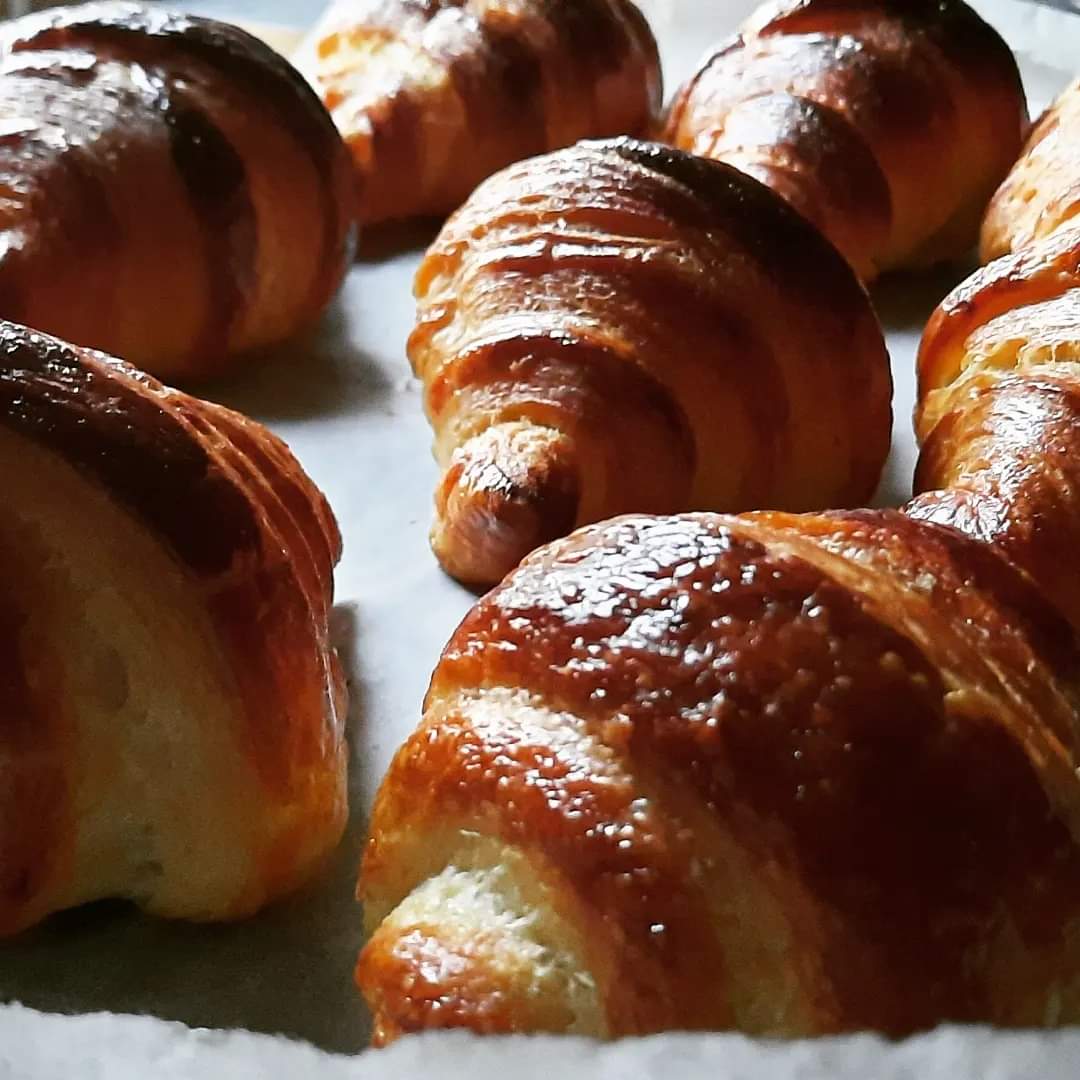 We have registered to the 1st edition of @isignyuk the Best Croissant UK23 contest.
The next step is the vote of the public, from the 15/6 -15/7.
Please vote for us using the  link: story.tl/e5UbG3pd/0/gam…
Each participant is associated with a number;
032 Recettes Sucrées 1859
Ta